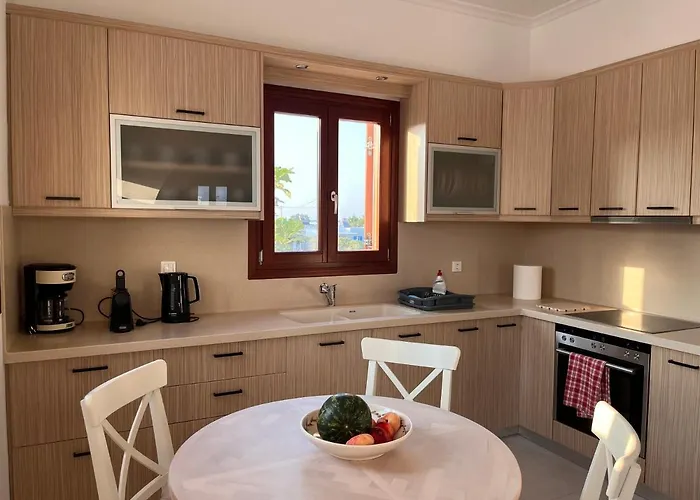 Sea Breeze Dom wakacyjny Monolitos