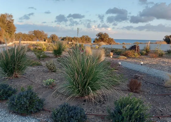 Sea Breeze Dom wakacyjny Monolitos